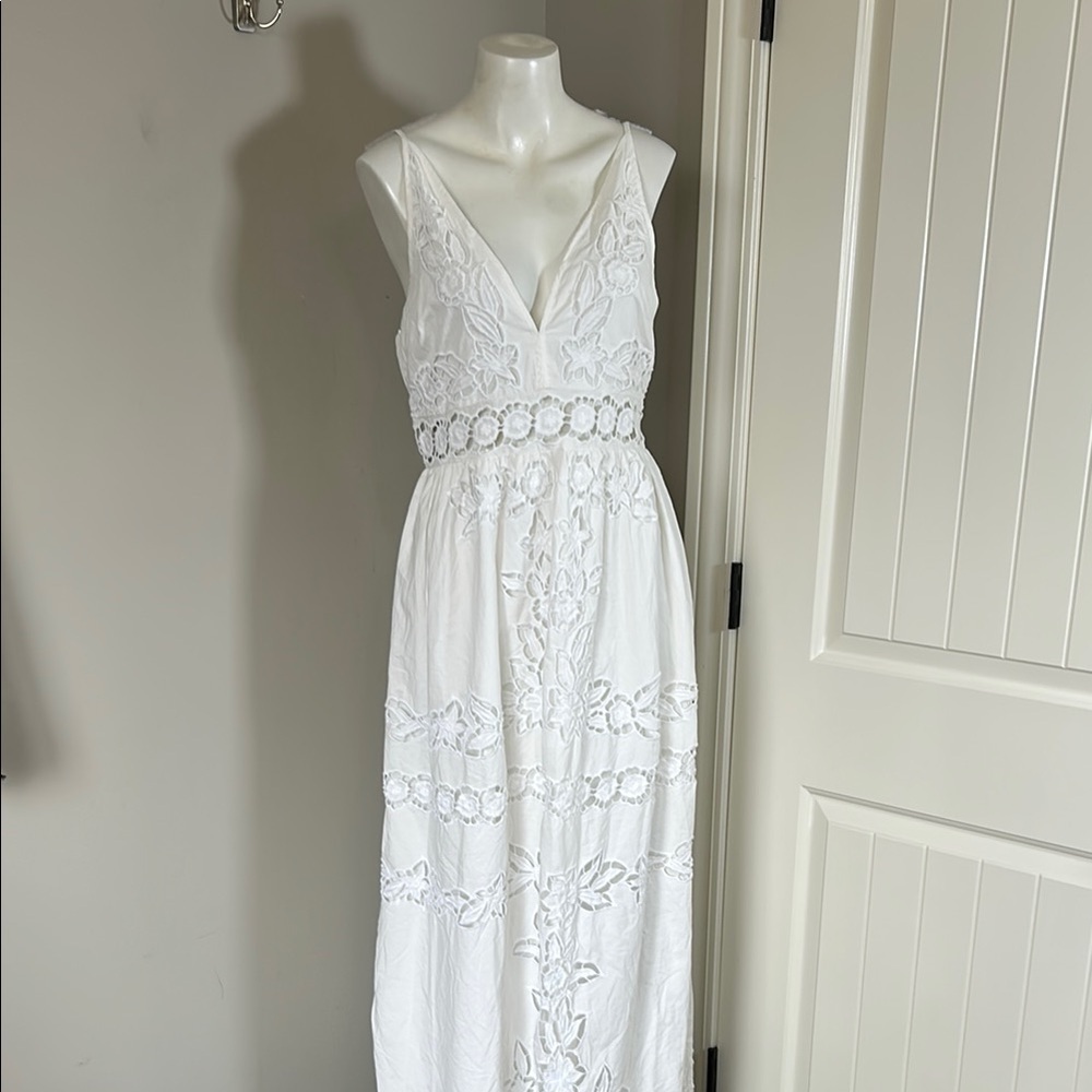 Anthropologie Vineet Bahl Sleeveless V Neck
Floral Cutwork Midi Dress White MNEW - Picture 4 of 16
